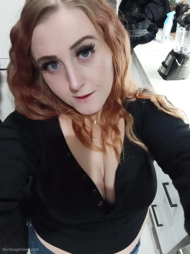 sexy thick Red head in Nashville – Women Seeking Men photo 4