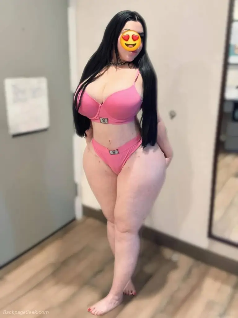 SOY VALENTINA GRANDE RICA TETAS Y DIVINA CHICA VEN A MI PAPI SOLO ENTRADA