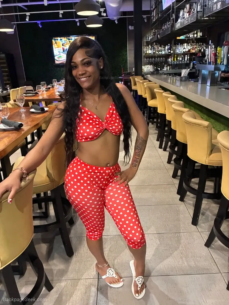 IM HERE in Nashville – Women Seeking Men photo 3