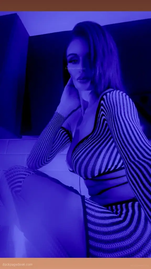 everybody better take advantage of me being up this early It... in Nashville – Women Seeking Men photo 5