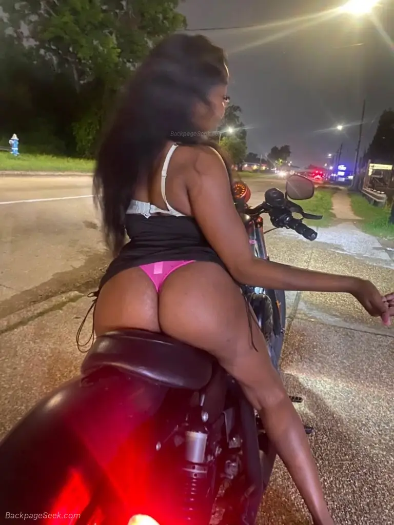 last day in town QV specials2 girl special in New Orleans – Women Seeking Men photo 2