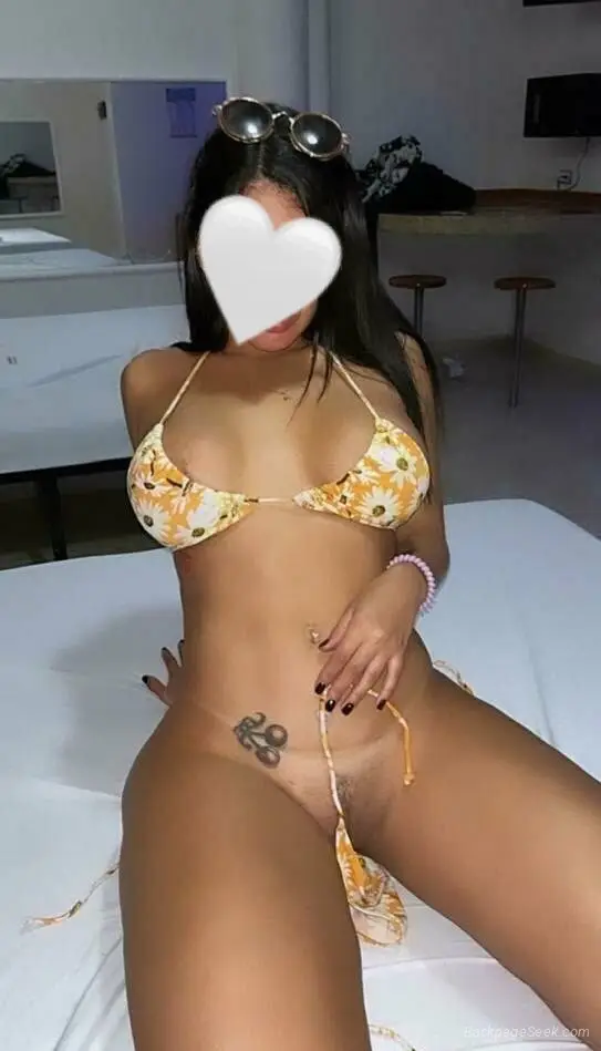 Highly recommended Beautiful latina girl ONLY A FEWS DAYS