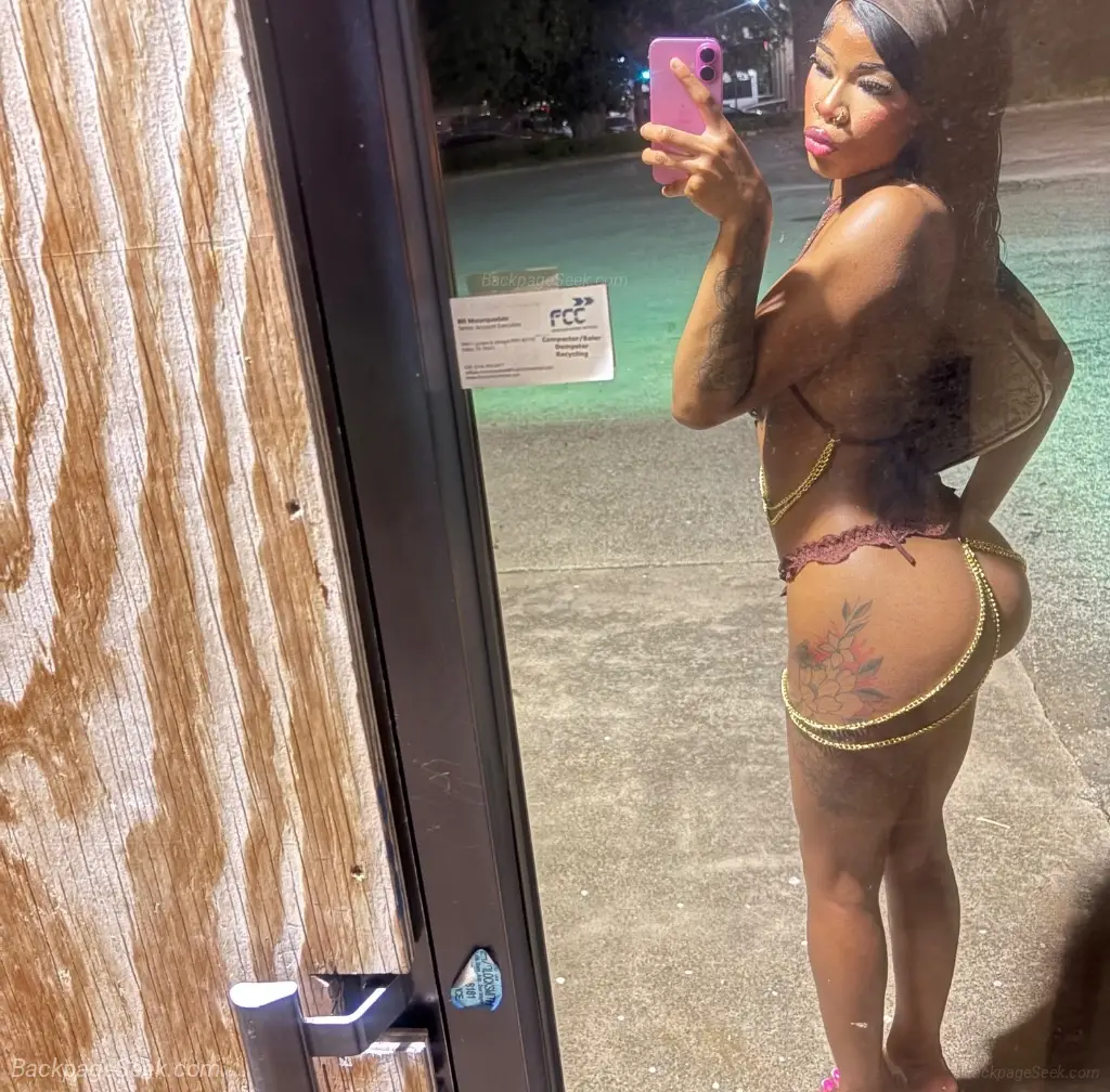 pretty petite w a phatt ah 2Girls Available