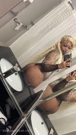 fresh wet hot dont be shy in and outs available with deposit... in New Orleans – Women Seeking Men photo 2