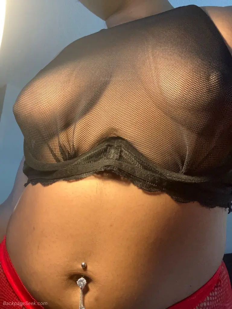 choose a real throat goat pretty thick and fun natural slut... in New Orleans – Women Seeking Men photo 3