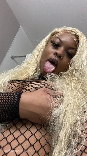 fresh wet hot dont be shy in and outs 100 real facetime veri... in New Orleans – Women Seeking Men photo 4