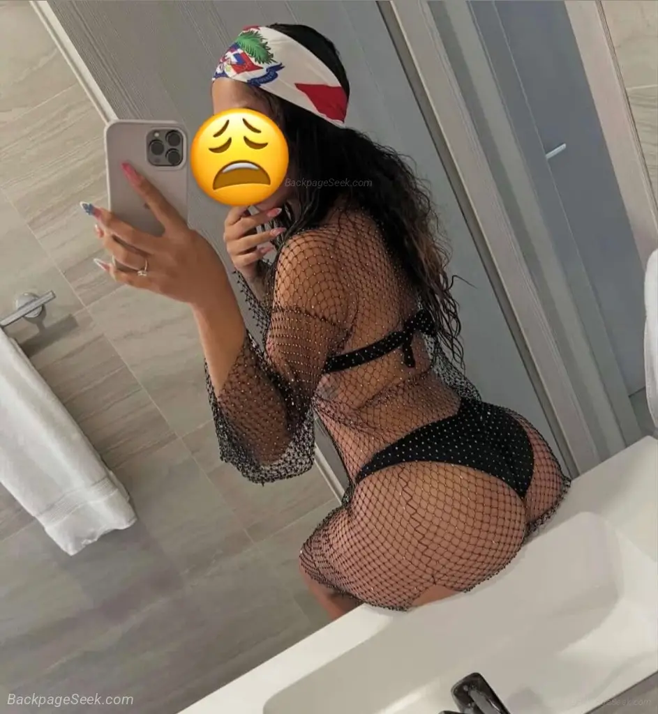 Hi love, Latina in the area