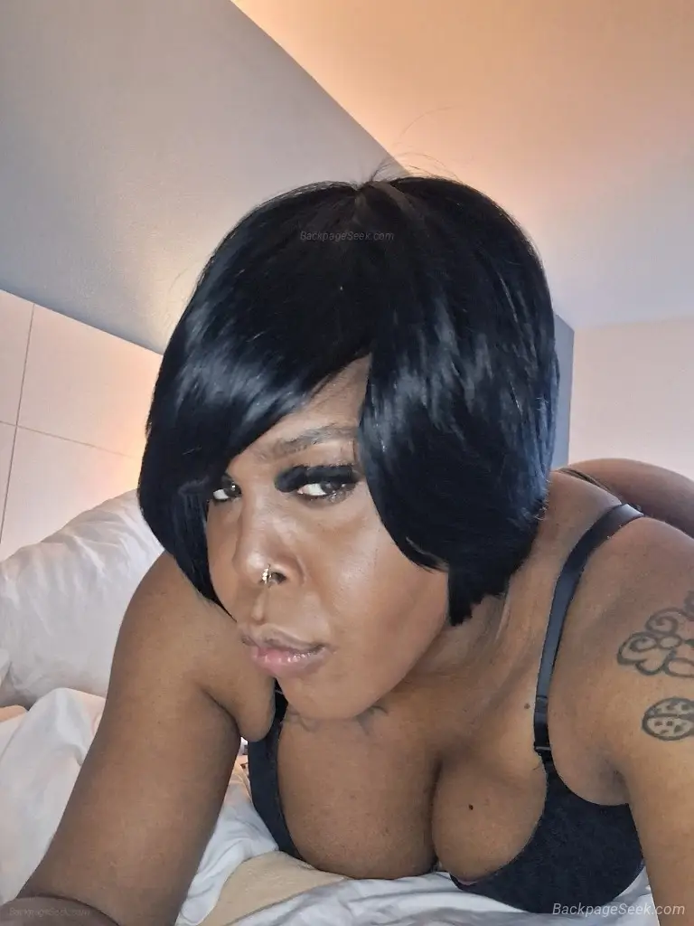 Visiting Deep DISH when u ready to get the nut suck out your... in New York – Women Seeking Men photo 4