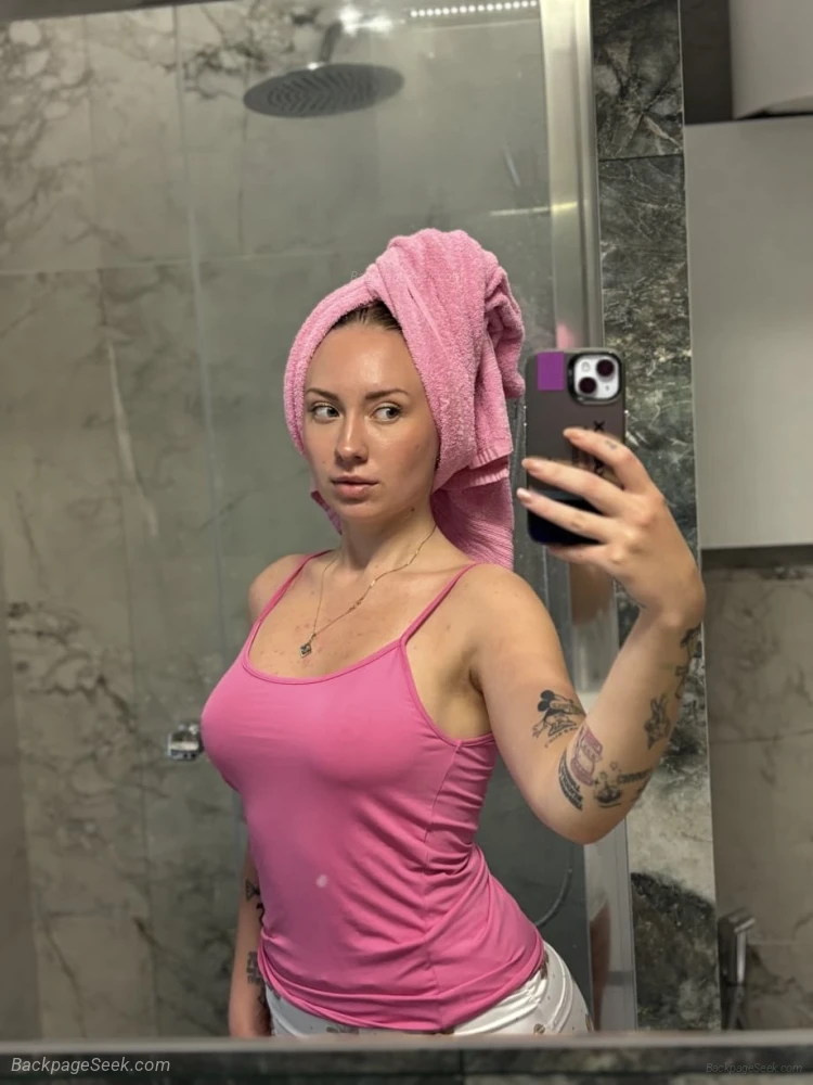 Doggy style fuck & Horny Sex White Women Enjoy