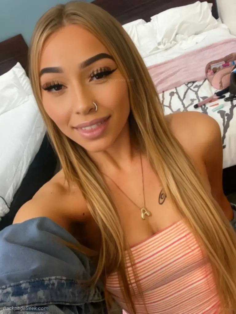 small petite in Norfolk – Women Seeking Men photo 4