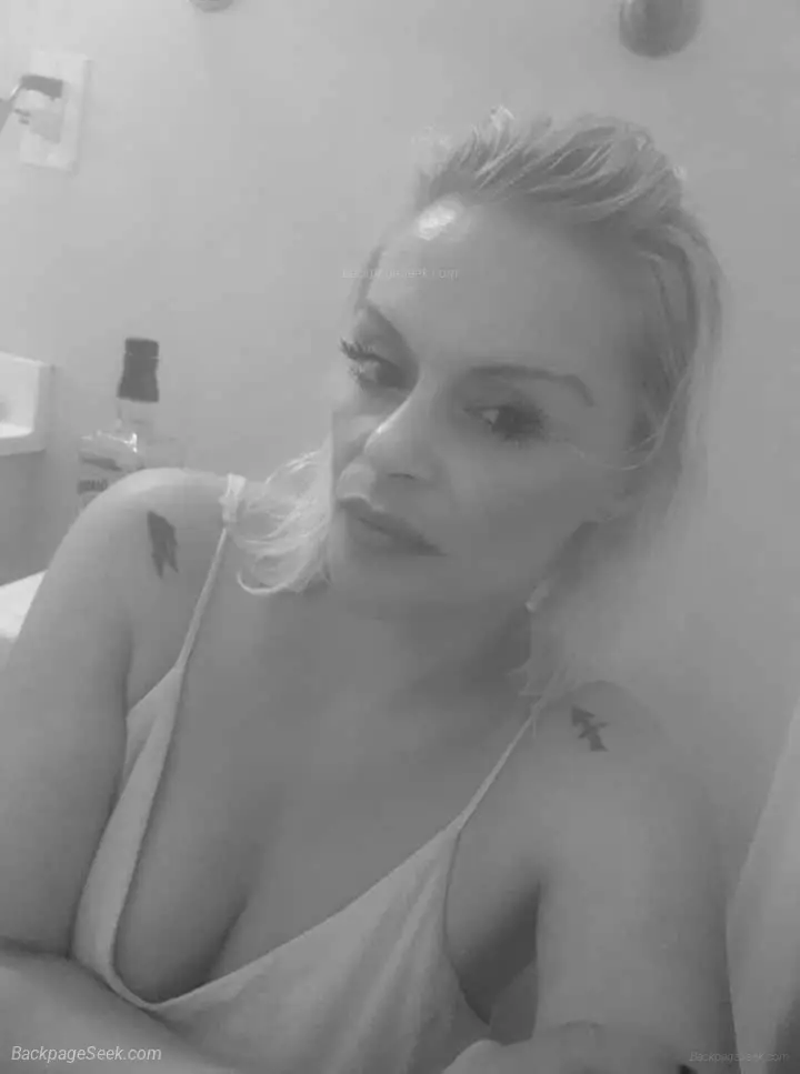 CUM SEE ME AVAILABLE 24 7 IN or OUT