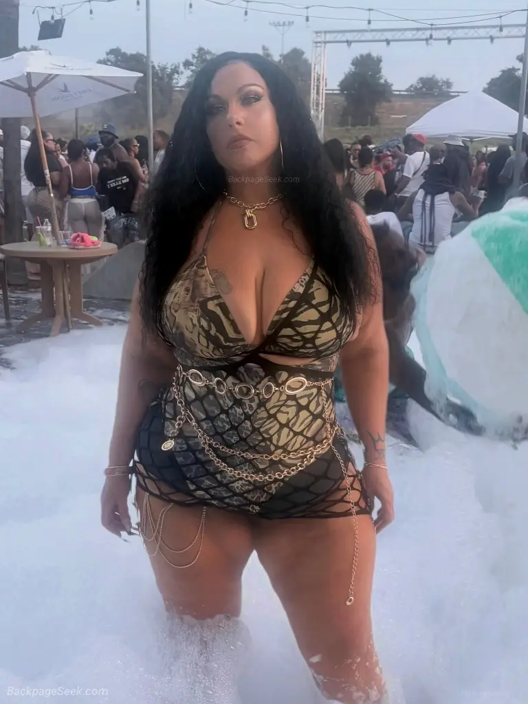 OUTCALL ONLY DEEP THROAT GOAT let me do what your wife won t in North Bay – Women Seeking Men photo 2