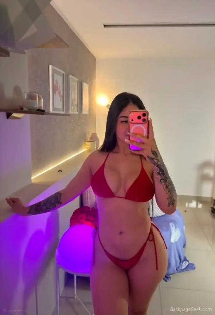 Sexy Latina with a big butt that s just begging to be pounde... in North Bay – Women Seeking Men photo 3
