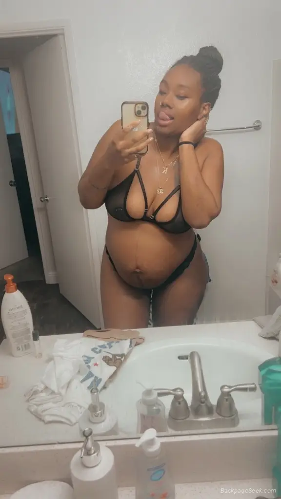 ExoTic TIGHT JUICY PREGO PUSSY Creamy Baddest IN TOWN in North Bay – Women Seeking Men photo 4