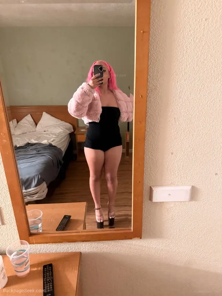 Sexy slim thick ready to please you innocent but naughty jus... in North Bay – Women Seeking Men photo 4