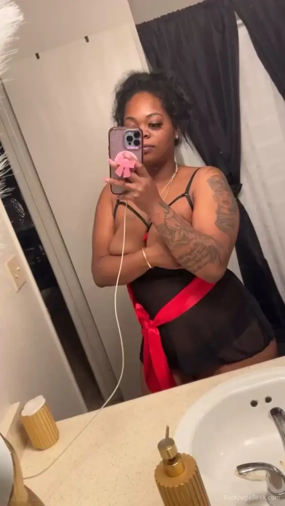 xoxo FarrahMoore the head doctor baby kinky cute in North Bay – Women Seeking Men photo 4