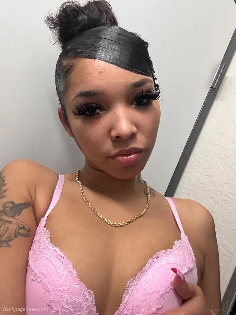 LEAVING SOON CATCH ME WHILE YOU STILL CAN EYE CANDY girl CLE... in Northern Virginia – Women Seeking Men photo 2