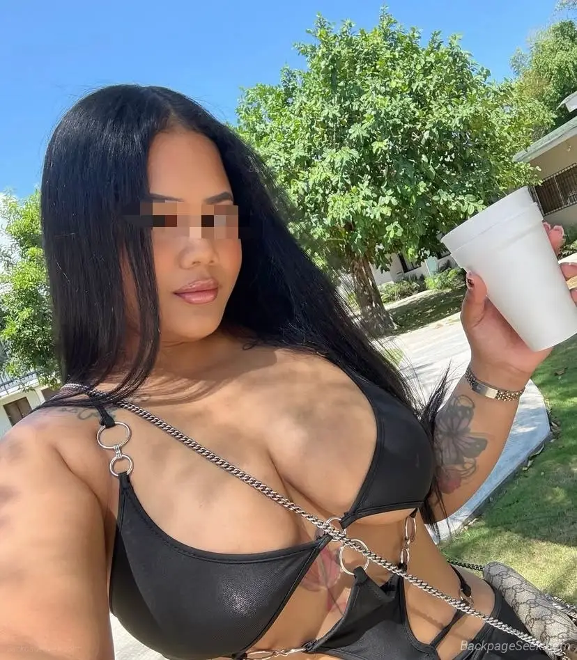 Sexy latina girl ready to pleasure you let me feel your cock in Northern Virginia – Women Seeking Men photo 3