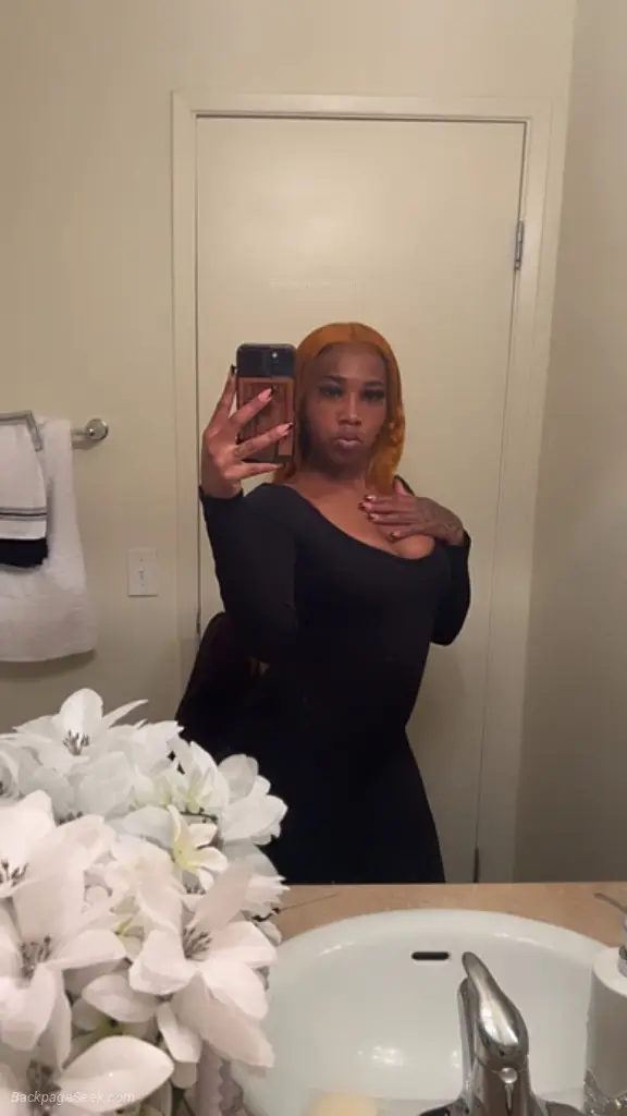 Cum play with me papi in Oakland – Women Seeking Men photo 3