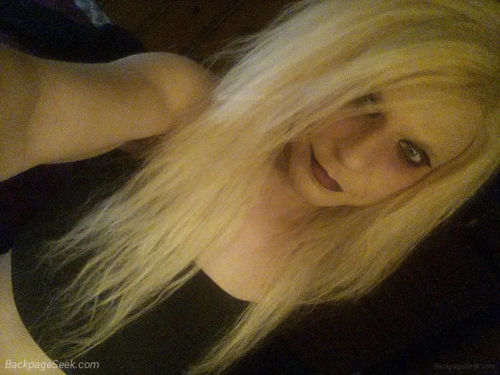 SLUTTY BLONDE FUCKDOLL in Oakland – Women Seeking Men photo 2