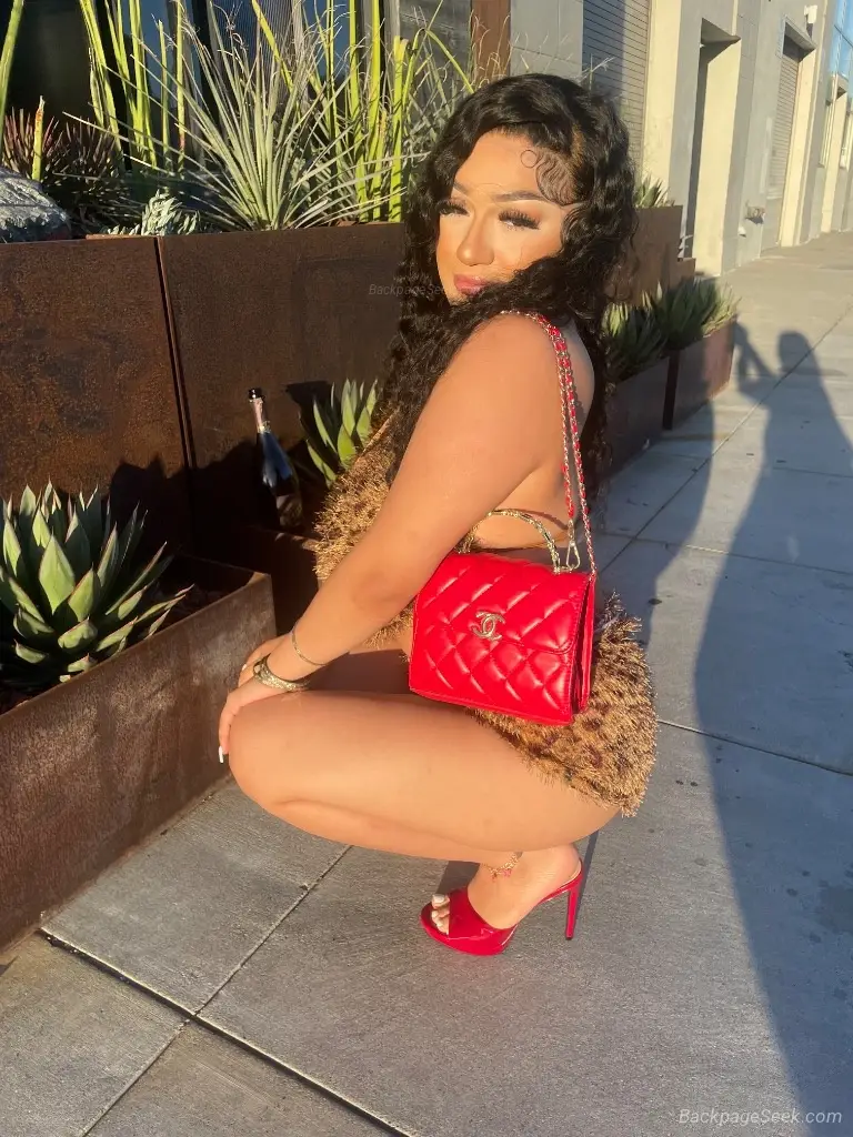 100 real facetime me now available now for outcalls guarante... in Oakland – Women Seeking Men photo 5