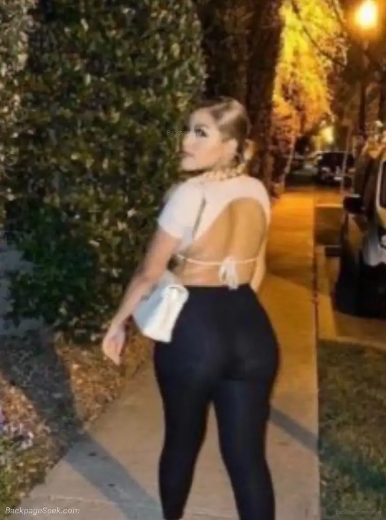 SEXY LATINA $100 SPECIAL CAR DATE IN HAYWARD SEXY LATINA