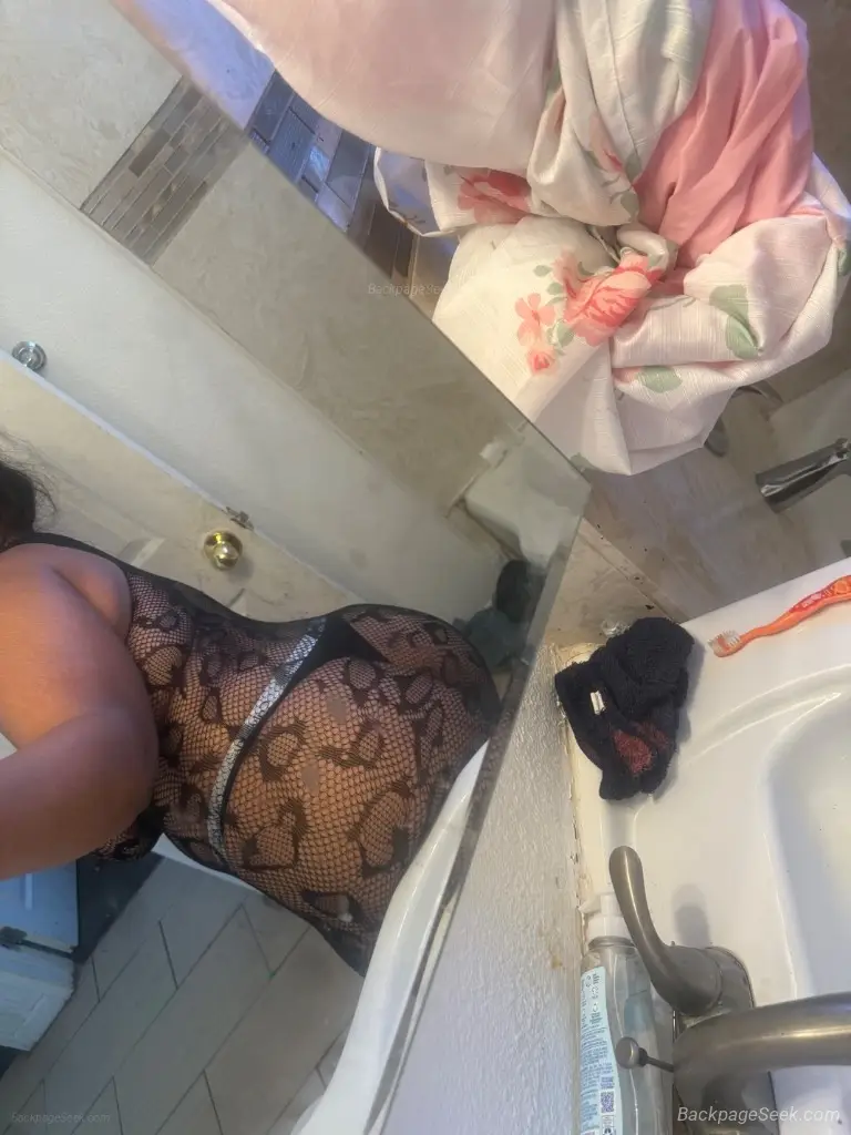 come have some fun in Oakland – Women Seeking Men photo 5
