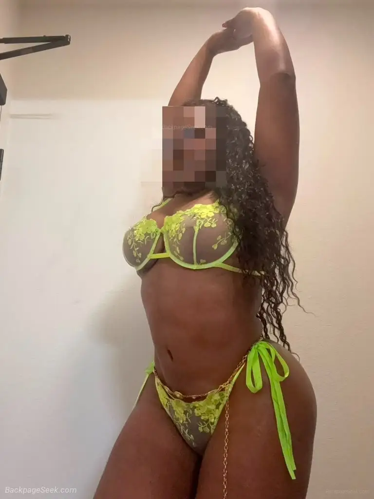 I am an independent massage provider who is extremely down t... in Oakland – Women Seeking Men photo 3