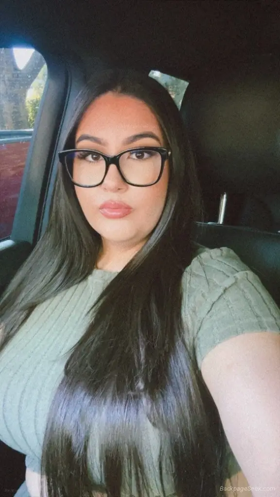 Upscale Queen Catering to Generous Gentlemen in Oakland – Women Seeking Men photo 4