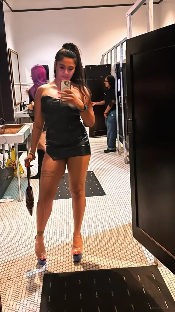 AVALIBLE NEAR YOU INCALL OUTCALL READY FOR YOU SPECIALS FORIEGN