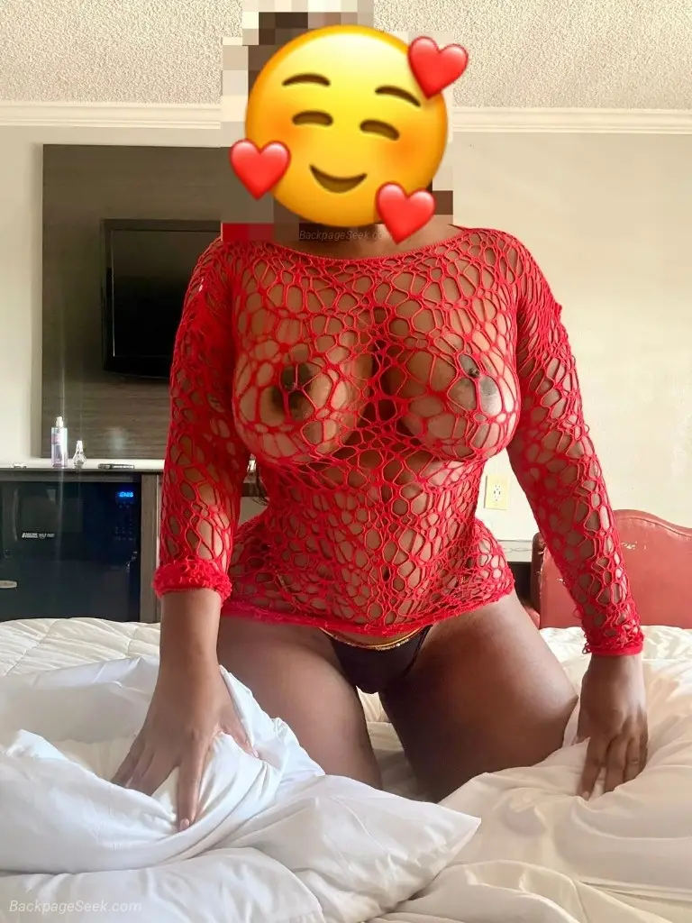 I am an independent massage provider who is extremely down t... in Oakland – Women Seeking Men photo 2