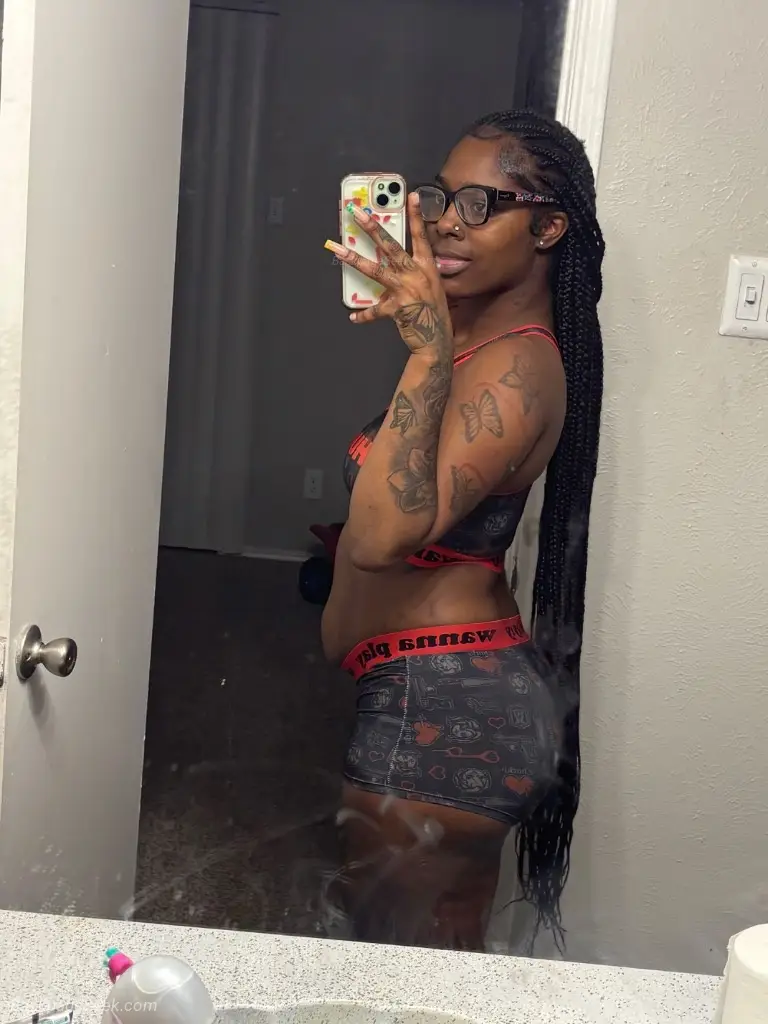 44 Years older Juicy Mom Good Treats I m Independent Are Eas... in Oakland – Women Seeking Men photo 5