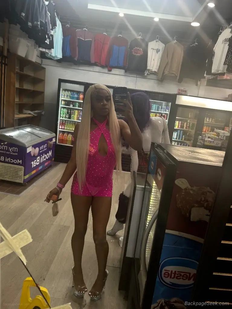 pretty n petite
