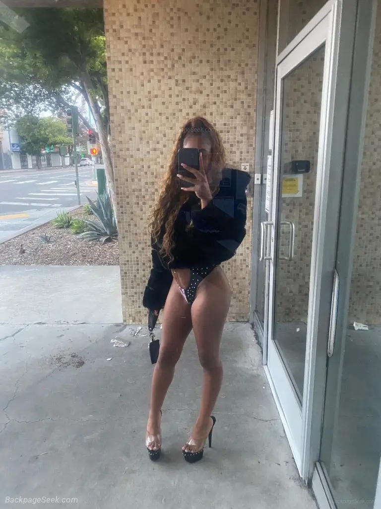 pretty n petite in Oakland – Women Seeking Men photo 6