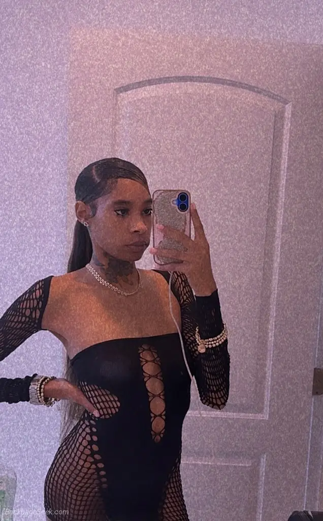 THE PRINCESS IS HERE Cum have fun baby Satisfaction guarante... in Oakland – Women Seeking Men photo 2