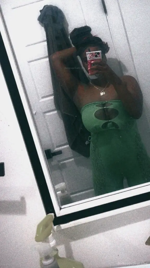 ITS LADYBUG HERE TO SATISY YOU in Oakland – Women Seeking Men photo 3