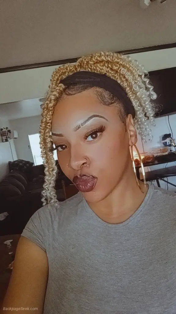 OUTCALLS &CARDATES baby come relieve stress girl with The Gap
