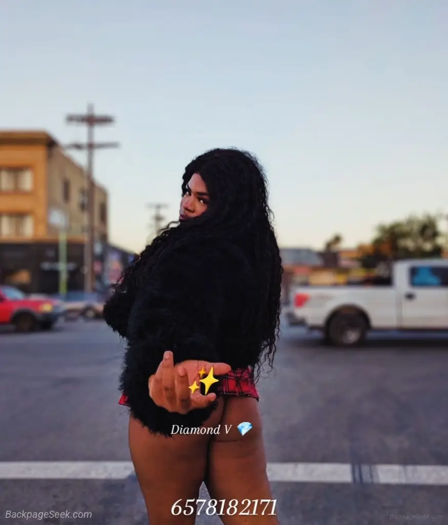 Your Favorite Portuguese Soluaan Thickiee in OC TODAY TAP N I