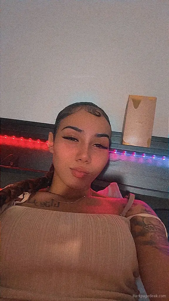 Exotic petit baddie in Orlando – Women Seeking Men photo 5