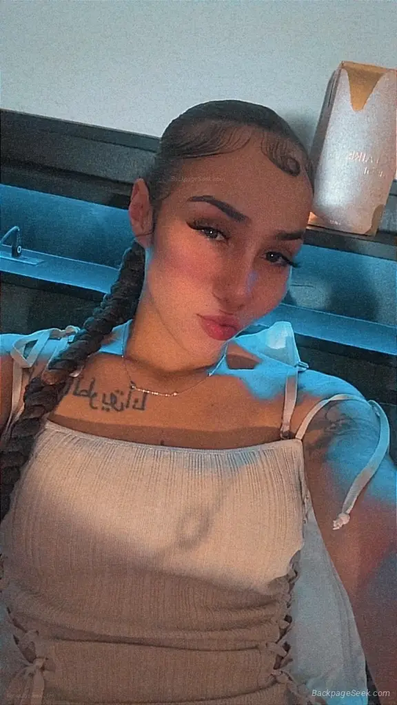 Exotic petit baddie in Orlando – Women Seeking Men photo 6