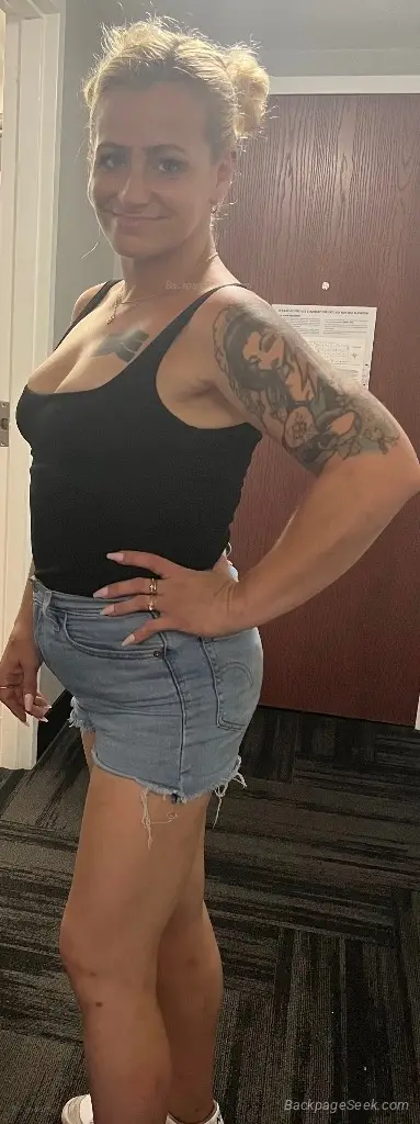 The Girl Next Door Only Better in Orlando – Women Seeking Men photo 5