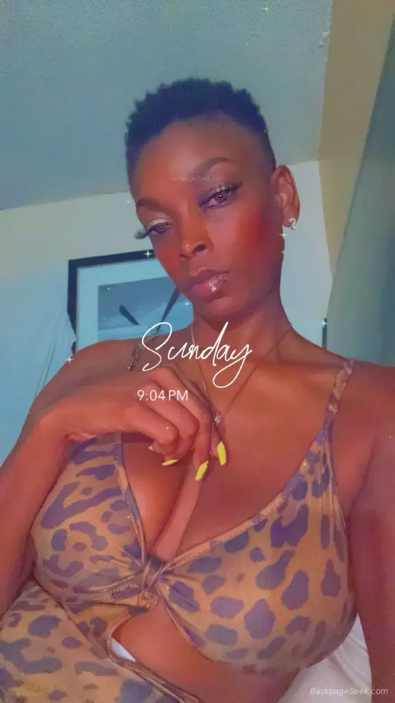 SLIM THICK WITH A FAT ASS I GOT THE BEST THROAT IN THE CITY... in Orlando – Women Seeking Men photo 5
