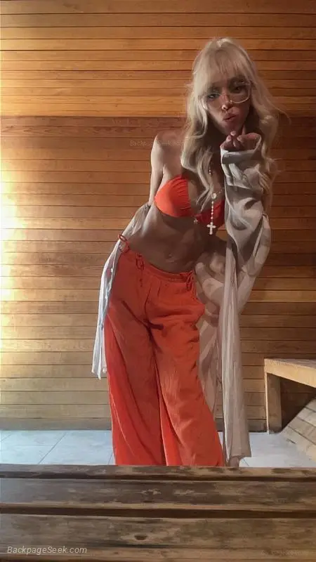 Sweet petite and sexy feet and a smile to die for it
