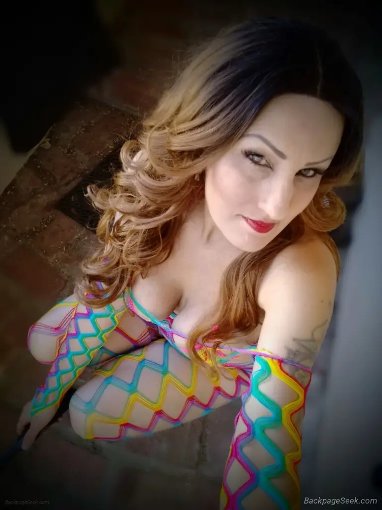 LEXI MARIE IS I PALM SPRINGS UNTIL MONDAY AFTERNOON in Palm Springs – Women Seeking Men photo 5