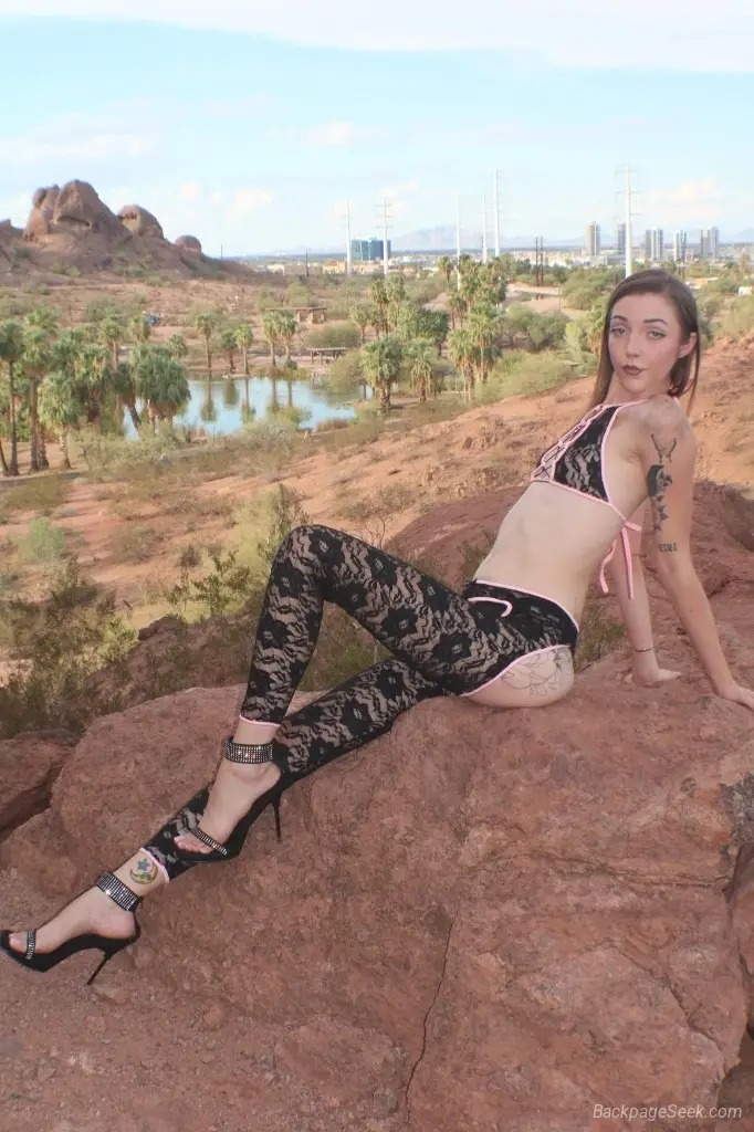 SNOWPINK AVAILABLE in Palm Springs – Women Seeking Men photo 6