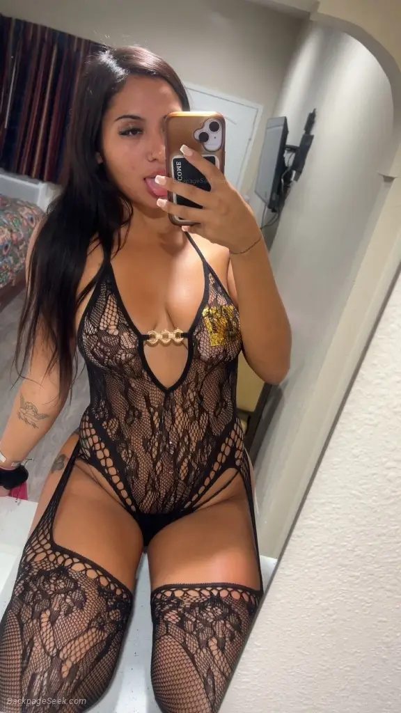 fun facetime show custom content in Palm Springs – Women Seeking Men photo 4