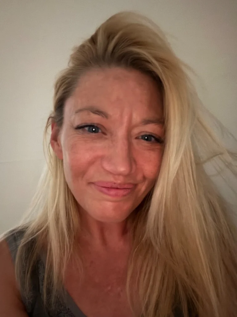Happy Weekend lets have some adult fun MILF looking to make a