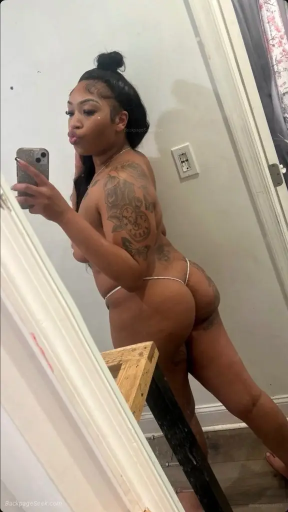 CARPLAY you have to pull up)TIGHT WET YOUNG PU$$Y MATURE MEN
