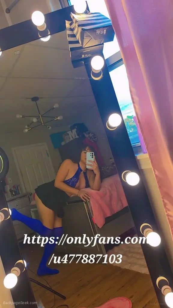 I have parking available Latina girl deep throat available 2... in Philadelphia – Women Seeking Men photo 4
