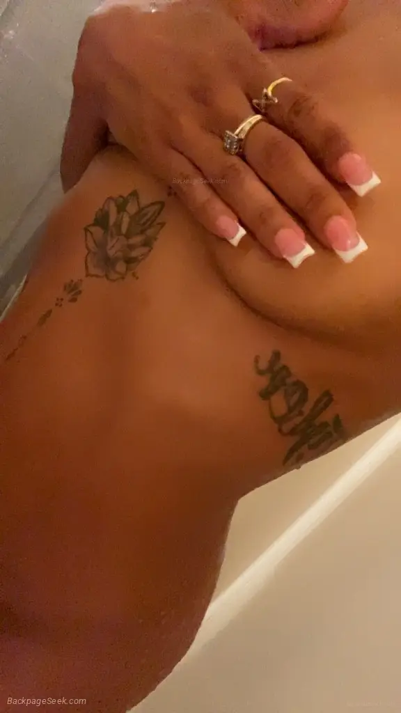 petite freak